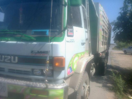 ขายดาว์นรถบรรทุกสิบล้อดั๊มพ์ Isuzu นางฟ้าแท้ๆ เครื่องเดิม 240 แรง 2 เพลา กระบะสามมิตร