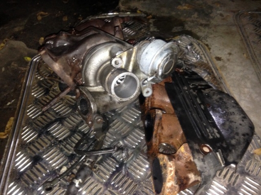 ขาย Turbo TD05H แกนรุน ใบสึก 2,000