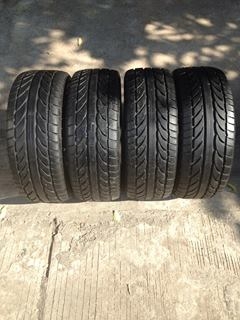 ขายยาง ACHILLES 195-55-15 ปลายปี12 ดอก99\% ทั้งชุด เหมือนยางไหม่ ถูกๆครับ