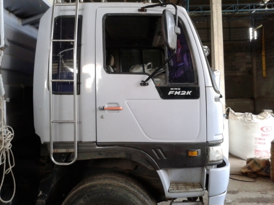 สิบล้อสองเพลาอีโน่ ดั้มสามมิตร ระบบลากพ่วง.. อีโน่ สมอเงิน240  แรงม้า  พร้อมใช้งาน