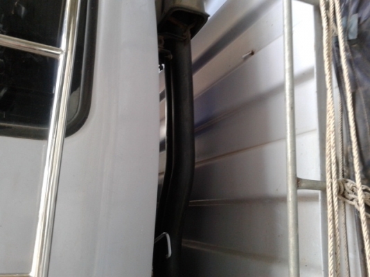 สิบล้อสองเพลาอีโน่ ดั้มสามมิตร ระบบลากพ่วง.. อีโน่ สมอเงิน240  แรงม้า  พร้อมใช้งาน