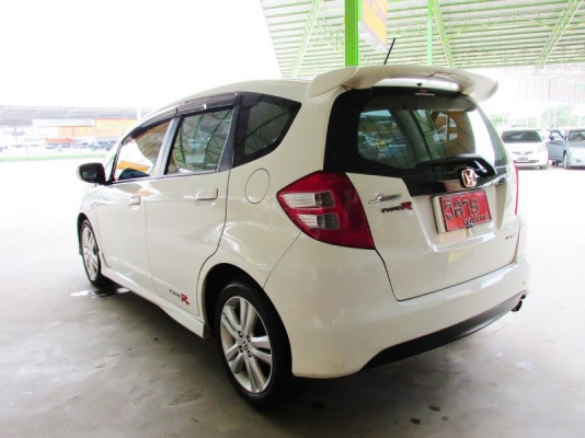 HONDA JAZZ i-VTEC 1.5 AT ปี 2010 HONDA JAZZ i-VTEC 1.5 AT ปี 2010