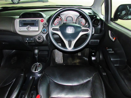 HONDA JAZZ i-VTEC 1.5 AT ปี 2009 HONDA JAZZ i-VTEC 1.5 AT ปี 2009