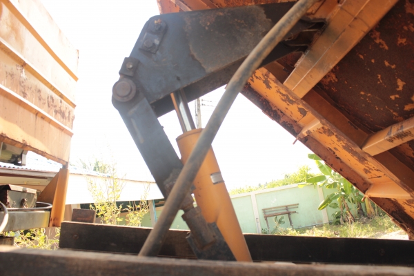 ขายรถดั้มเปอร์ เครื่องดีเซลล์2สูบ เครื่อง MITSUBISHI ขับเคลื่อน8ล้อ รับน้ำหนักได้ไม่เกิน2ตัน 140,000บาท ราคาต่อรองได้ครับ ขายรถดั้มเปอร์ เครื่องดีเซลล์2สูบ เครื่อง MITSUBISHI ขับเคลื่อน8ล้อ รับน้ำหนักได้ไม่เกิน2ตัน 140,000บาท ราคาต่อรองได้ครับ