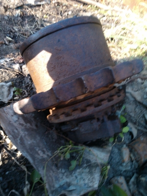 ขายด่วนตัวเดินkomatsuรุ่น 200-5 สภาพพร้อมใช้งาน