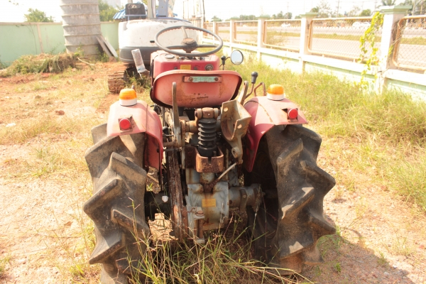 ขายรถไถ SHIBAURA SU1540 15แรง ราคา 85,000บาท ขายรถไถ SHIBAURA SU1540 15แรง ราคา 85,000บาท