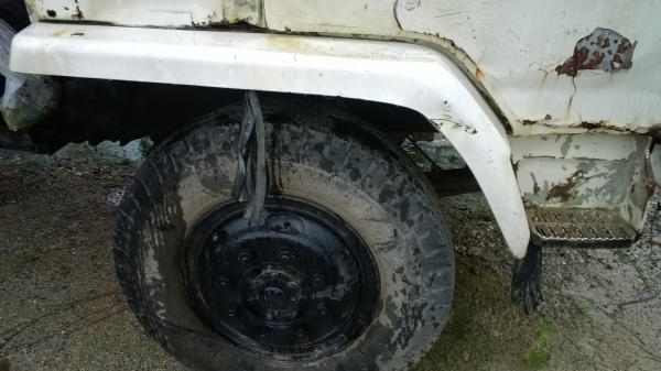 6ล้อดั้ม ยาง9.00 2คัน HINO KL300และISUZU 175 แรง ขาย7.8 แสน...