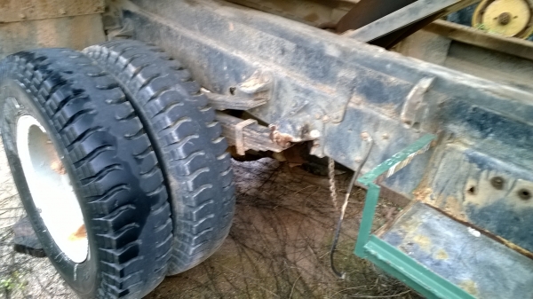 6ล้อดั้ม ยาง9.00 2คัน HINO KL300และISUZU 175 แรง ขาย7.8 แสน...