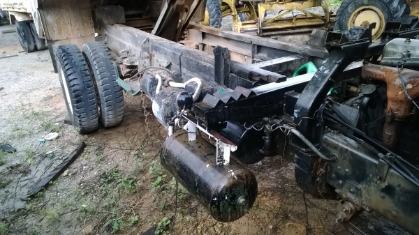 6ล้อดั้ม ยาง9.00 2คัน HINO KL300และISUZU 175 แรง ขาย7.8 แสน...