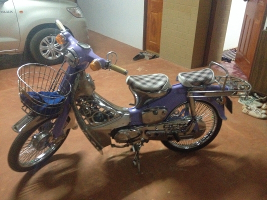 ขายคับฮอนด้า c50 ด่วนๆคับลดสุดๆ 18,500 พร้อมทะเบียน คราสสิกสภาพเดิมๆสวยๆคับ ขายคับฮอนด้า c50 ด่วนๆคับลดสุดๆ 18,500 พร้อมทะเบียน คราสสิกสภาพเดิมๆสวยๆคับ