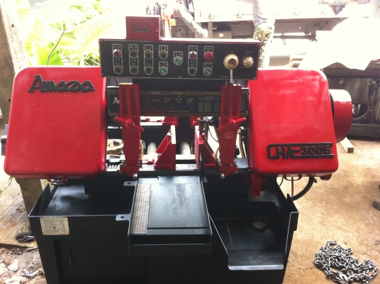 เครื่องเลื่อย AMADA รุ่น 300 พร้อมใช้มีหางส่งพร้อมของญี่ปุ่นครับสวยมาก