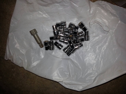 -------ขายล้อแม็กแท้ สีเงิน สวย จากญี่ปุ่น 4วง---------