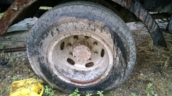 6ล้อหน้ายาวสปรยาง ขาย3แสน เลิกกิจการ...ใช้งานได้ปกติ