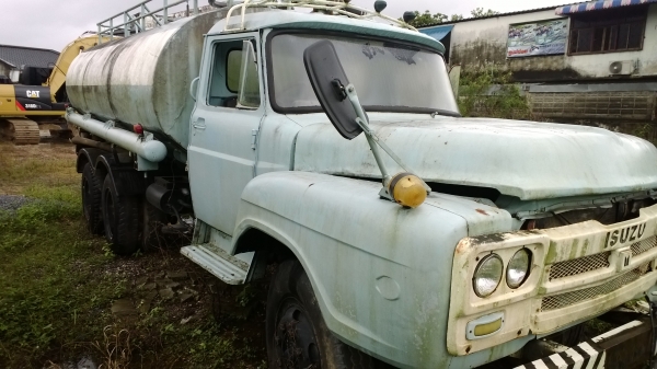 10ล้อรถน้ำ หน้ายาว รถสวยดีพร้อมใช้ ขาย2.7แสน..เลิกกิจการ