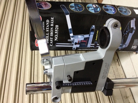 แท่นจับสว่าน SOLO No.5520