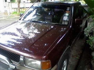 อิซูซุ.ปี90รถพร้อมใช้ภายในสวยแอร์เย็นเครื่องแน่นล้ิแม็กคานเดิม