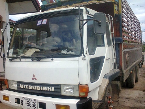 ขายสิบล้อมิตซูFN 215 เพลาเดียว เดิมเดิม 165 แรง พร้อมใช้ติดต่อ0926468622 ขายสิบล้อมิตซูFN 215 เพลาเดียว เดิมเดิม 165 แรง พร้อมใช้ติดต่อ0926468622