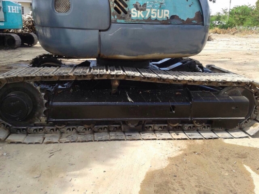 รถคีบไม้ยูคา รถคีบไม้ยูคา