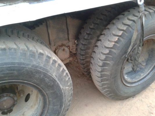 ขายสิบล้อเทเลอร์รถแบ็คโฮ HINO เครื่องเดิม เกียร์เดิม หัวเก๋งเดิมบาง ขึ้น 200 ได้