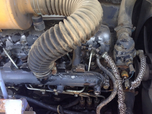 รถคีบไม้ยูคา เก่านอก