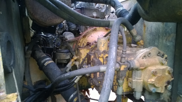 PC200-3 คอนโทนสั้น สีไม่สวย ;วางเครื่อง ISUZU รถทำงานดี ขาย...เลิกกิจการ 4.5แสน