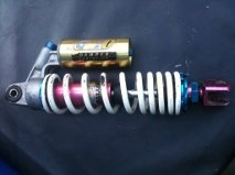 ฝากขาย โช๊คแก๊ส   ต้นละ 300  คุณหน่อย 088-093-6532