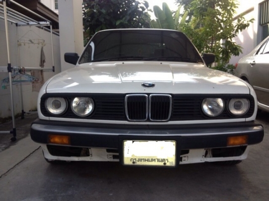 ขาย BMW E30 4dr 316i ปี2531 เกียธรรมดา สีขาว