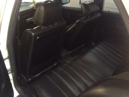 ขาย BMW E30 4dr 316i ปี2531 เกียธรรมดา สีขาว ขาย BMW E30 4dr 316i ปี2531 เกียธรรมดา สีขาว