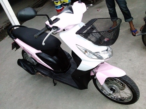 ขาย ICON(รถเดิมๆๆ) สภาพแจ๋มๆๆราคาถูกๆๆ 12500 บาท เข้ามาดูกันก่อน