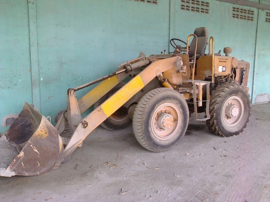 ขายรถตักล้อยาง