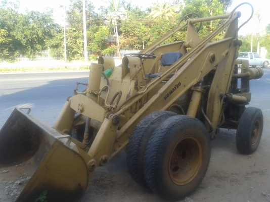 ขายรถตักล้อยาง