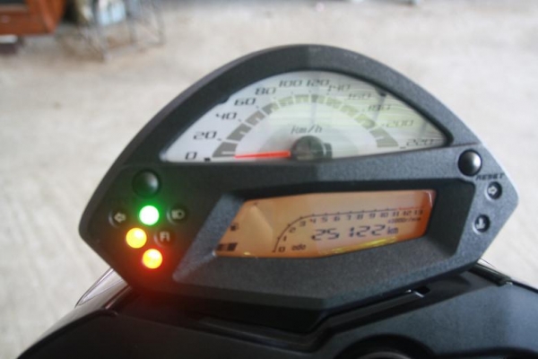 ขาย ER 6 N  สีดำ ปี 2010  ABS สภาพสวย ทะเบียนเต็ม พร้อมโอน 164000