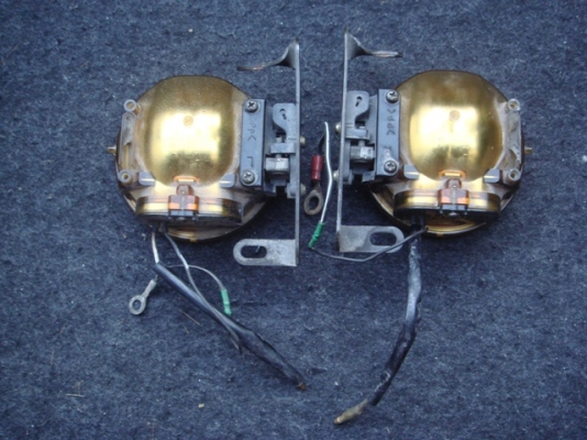 ขายสปอร์ไล้หลอด H3 3นิ้ว 1คู่แนวรถเก๋งครับ 650บาทสภาพสวยครับ