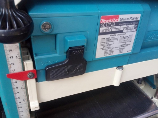 ขายกบเเท่นมือสองสภาพสวยครับ 16,000 บาท