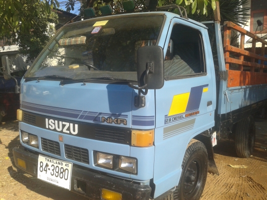 ขาย 4 ล้อ ISUZU NKR 88 แรงม้า (ดาวน์ 55000 บาท จัดแน้นทุกจังหวัด  อนุมัติง่ายวันเดียวเร็วทันใจ) (4JB1)(NKR55E) เครื่องแห้งๆ แรงๆ ดี แซสซีสวยๆทั้งเส้น ภาษีเต็ม พร้อมโอน พร้อมใช้งานทันที
