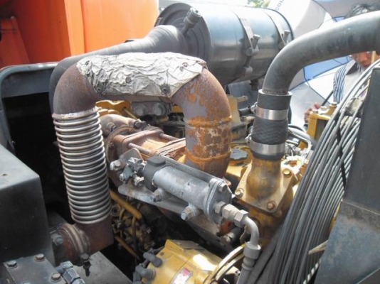 ขาย  KOMATSU LW 100 M-1  รถเครนล้อยาง