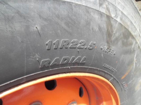 ขาย  KOMATSU LW 100 M-1  รถเครนล้อยาง