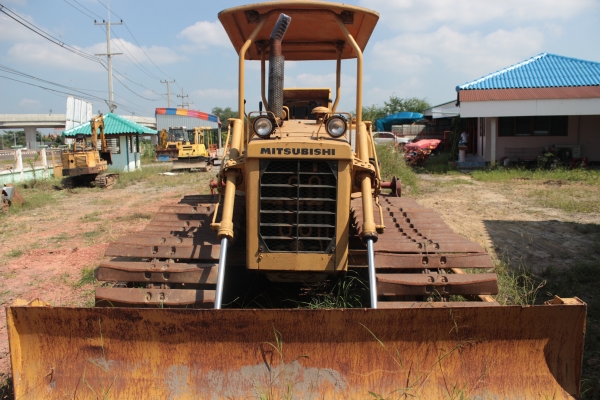 ขายด่วน รถแทรกเตอร์แถมโรตารี่ MITSUBISHI FA50 ราคา 410,000บาท