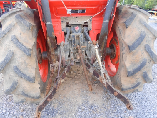 ขายคูโบต้า L3608 มือสองพร้อมใบมีดคานบนตราช้าง