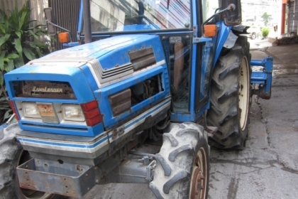 ขายรถไถ ISEKI S-DX 2 เพลา 4 WD 45แรง โรตารี่พร้อม ราคา 400,000บาท