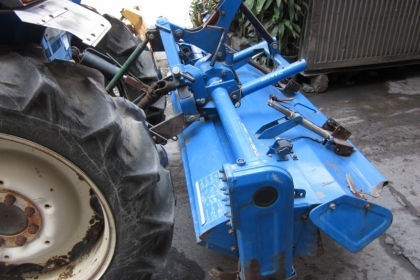 ขายรถไถ ISEKI S-DX 2 เพลา 4 WD 45แรง โรตารี่พร้อม ราคา 400,000บาท