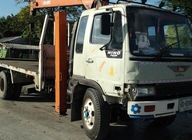 ขายรถบรรทุก6ล้อติดเครน4.5ตัน HINO FF3H เครื่อง 195 HO7D เครื่องดี คัสชีส์สวย เอกสารพร้อมโอนครับ