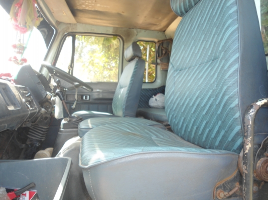 ขายเทลเลอร์บรรทุกรถเกี่ยว ร๊อคกี้ 175 แรงม้าปรับราคาไหม่580,000บาท ด่วน อยากขาย เจ้าของขายเอง ขายเทลเลอร์บรรทุกรถเกี่ยว ร๊อคกี้ 175 แรงม้าปรับราคาไหม่580,000บาท ด่วน อยากขาย เจ้าของขายเอง