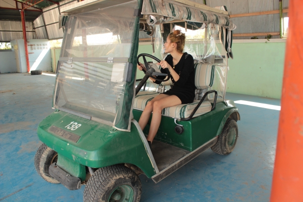 ขายรถกอล์ฟ เครื่องเบนซิน 1 สูบ ราคา49,000บาท