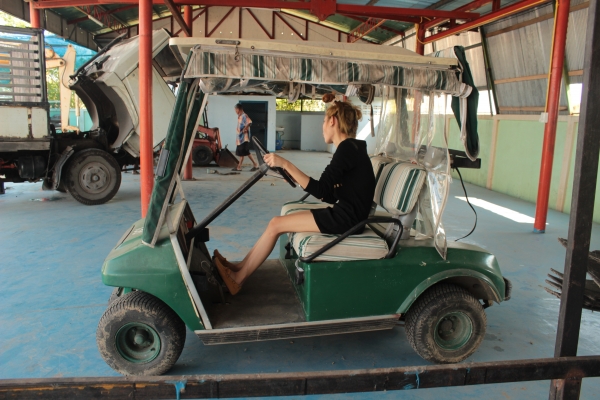 ขายรถกอล์ฟ เครื่องเบนซิน 1 สูบ ราคา49,000บาท