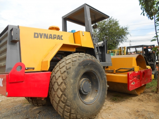 รถบดราคาถูก DYNAPAC CA30D เก่านอกแท้ รถบดราคาถูก DYNAPAC CA30D เก่านอกแท้