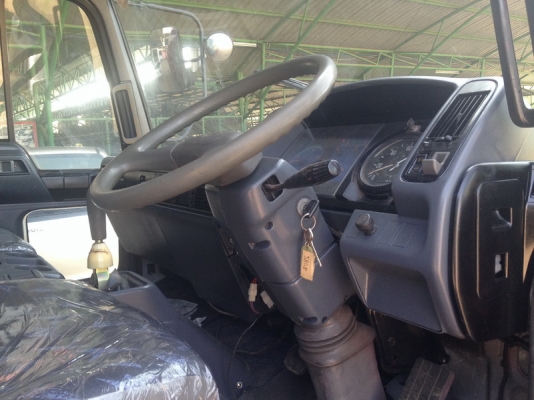 รถสวยน่าใช้ขายไม่แพง รถบรรทุก 6 ล้อ ดั้มดิน HINO สิงห์ไฮเทค เครื่อง JO7C 165 แรงม้า ทำใหม่ทั้งคัน กระบะดั้มพ์ดิน 3.80 เมตร กว้าง 2.20 เมตร สูง 70 ซม กระบอกดั้ม 6 ตัน ยาง 825 ขอบ 16 นิ้ว ทะเบียนพร้อม รถพร้อมใช้งานครับ สนใจรีบเลยครับ รถสวยน่าใช้ขายไม่แพง รถบรรทุก 6 ล้อ ดั้มดิน HINO สิงห์ไฮเทค เครื่อง JO7C 165 แรงม้า ทำใหม่ทั้งคัน กระบะดั้มพ์ดิน 3.80 เมตร กว้าง 2.20 เมตร สูง 70 ซม กระบอกดั้ม 6 ตัน ยาง 825 ขอบ 16 นิ้ว ทะเบียนพร้อม รถพร้อมใช้งานครับ สนใจรีบเลยครับ