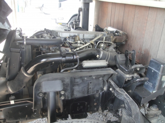 ISUZU NQR 175 แรง ปี 2549 ยาว 5.50 เมตร กะบะมีคอก สภาพยางดี