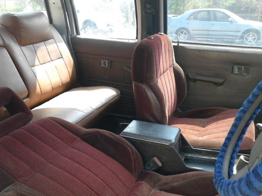 ขาย Nissan Big-m สภาพพร้อมใช้ 4ประตู เครื่องเบนซิล ติดแก๊สราคา67,000 บาท