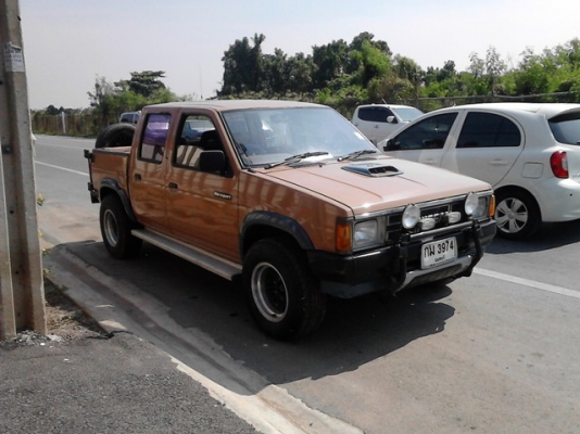 ขาย Nissan Big-m สภาพพร้อมใช้ 4ประตู เครื่องเบนซิล ติดแก๊สราคา67,000 บาท ขาย Nissan Big-m สภาพพร้อมใช้ 4ประตู เครื่องเบนซิล ติดแก๊สราคา67,000 บาท